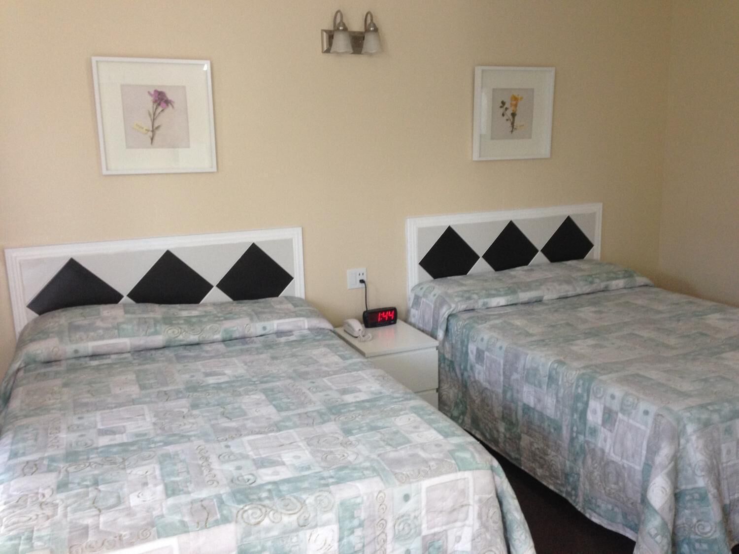 Photo - Davidson Motel