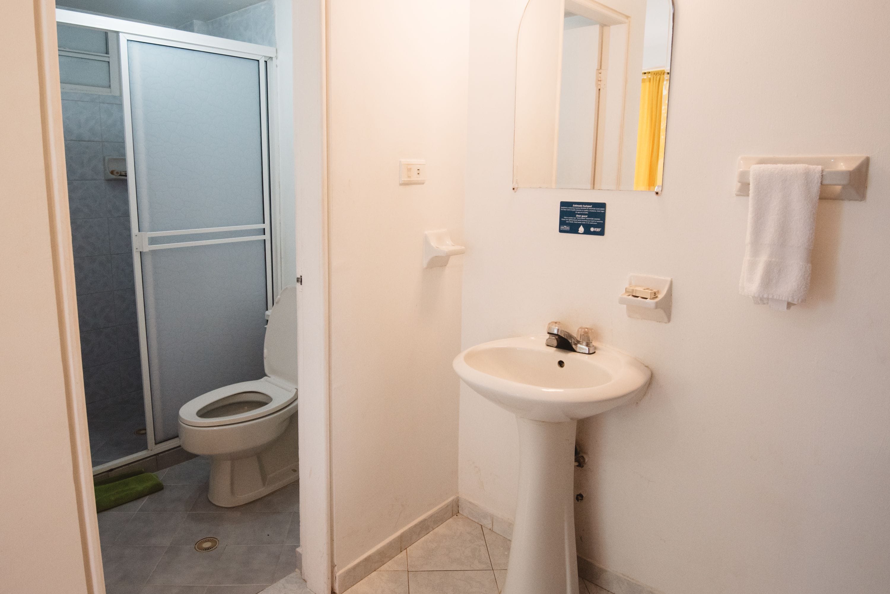 double room, 1 double bed, partial ocean view | bathroom | shower, hair dryer, towels