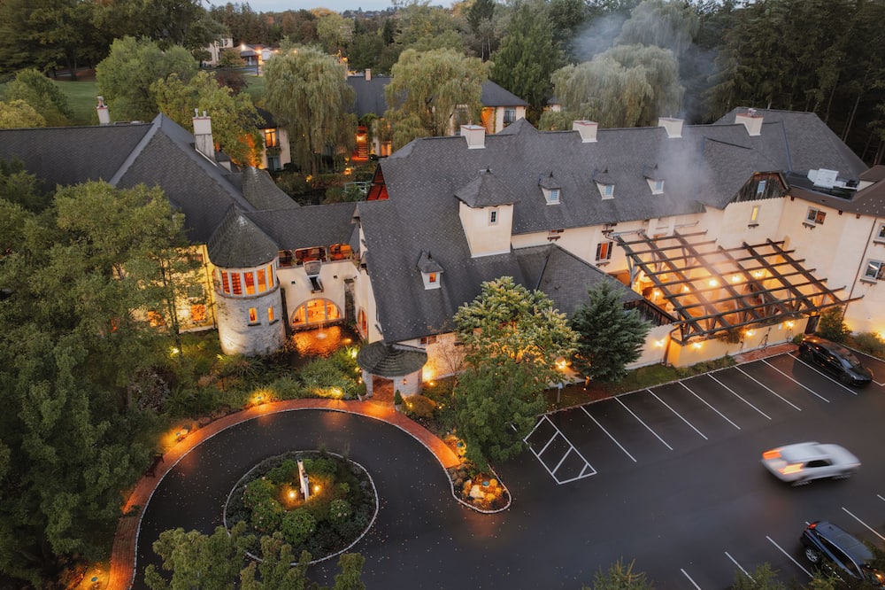 Mirbeau Inn and Spa