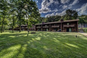 Exterior - Lake Forest Resort & Club (Eagle River)