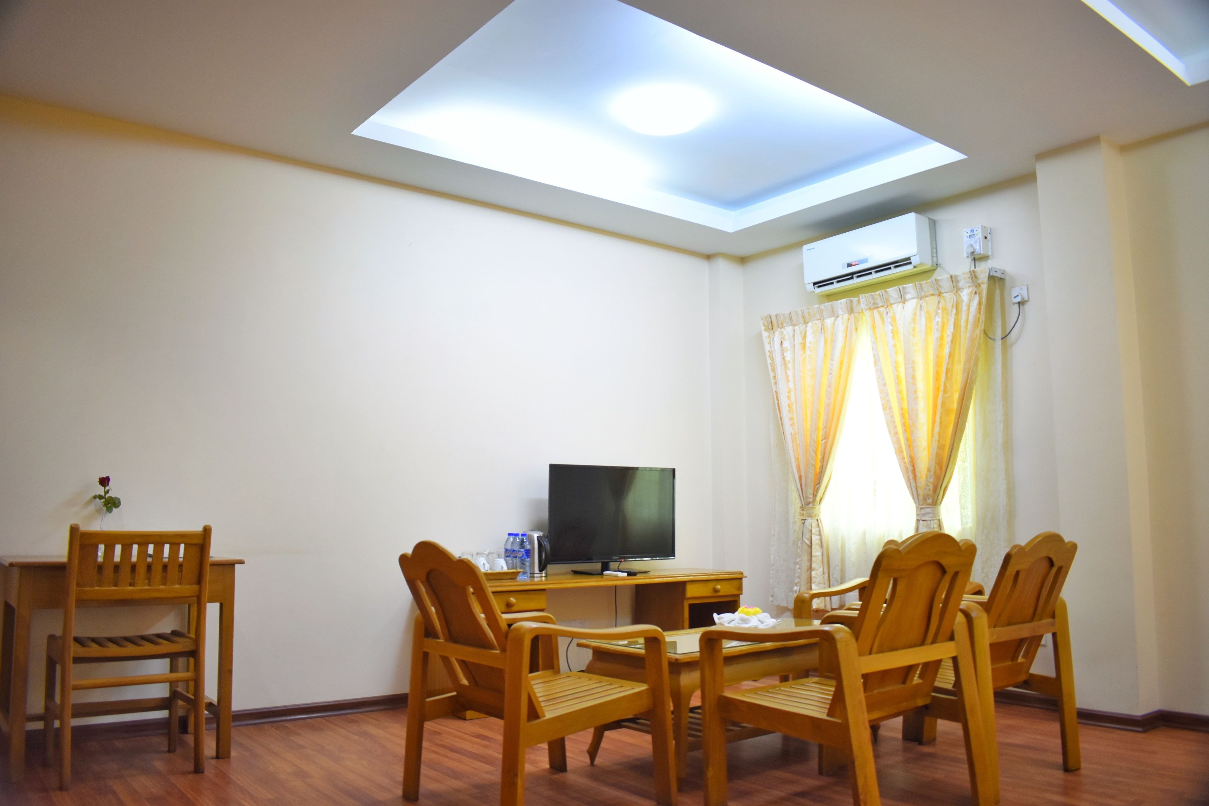 superior twin room | minibar, desk, blackout curtains, soundproofing