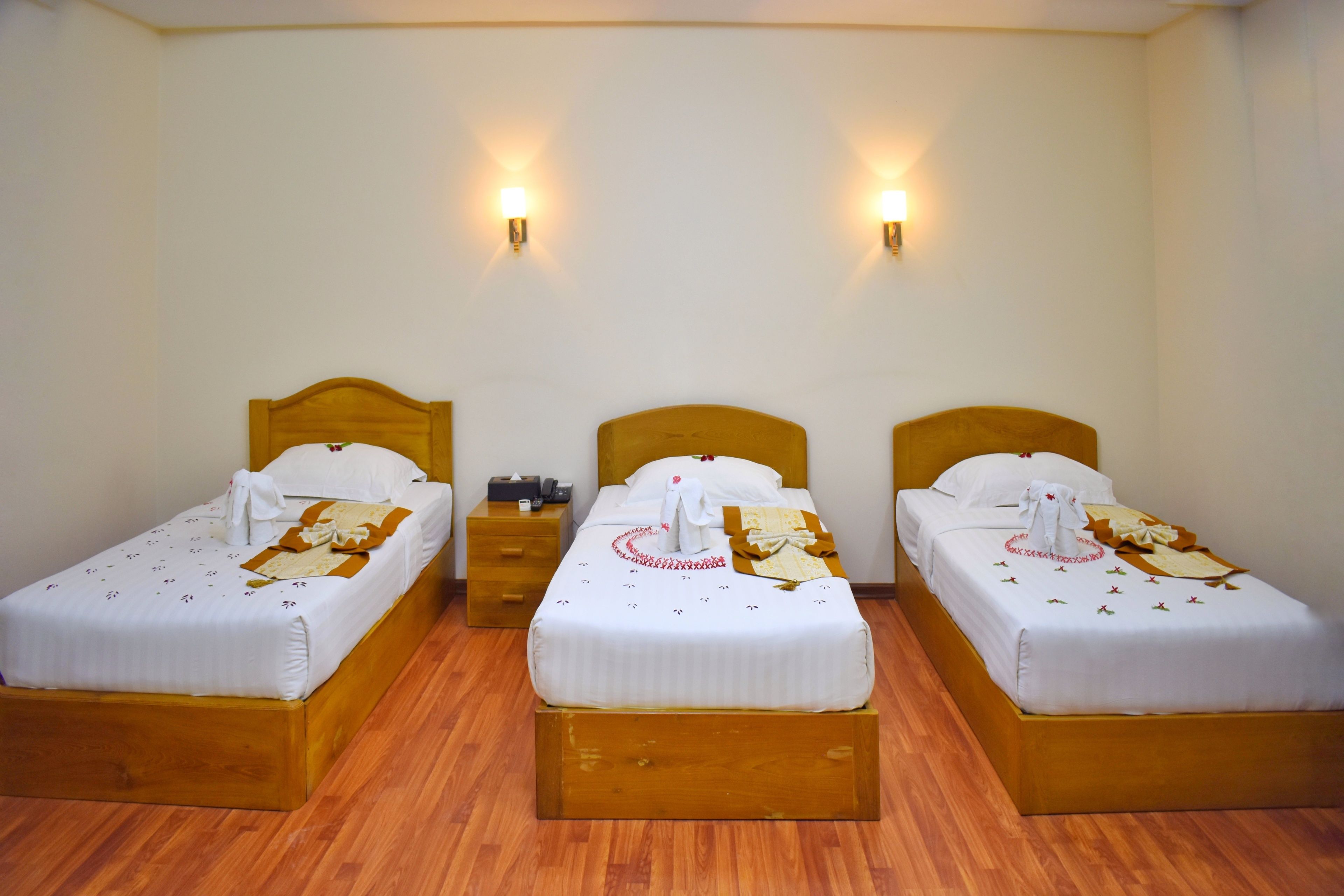 junior suite | minibar, desk, blackout curtains, soundproofing