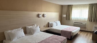 The Floral Park Motor Lodge