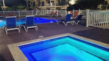 Infinity-Pool