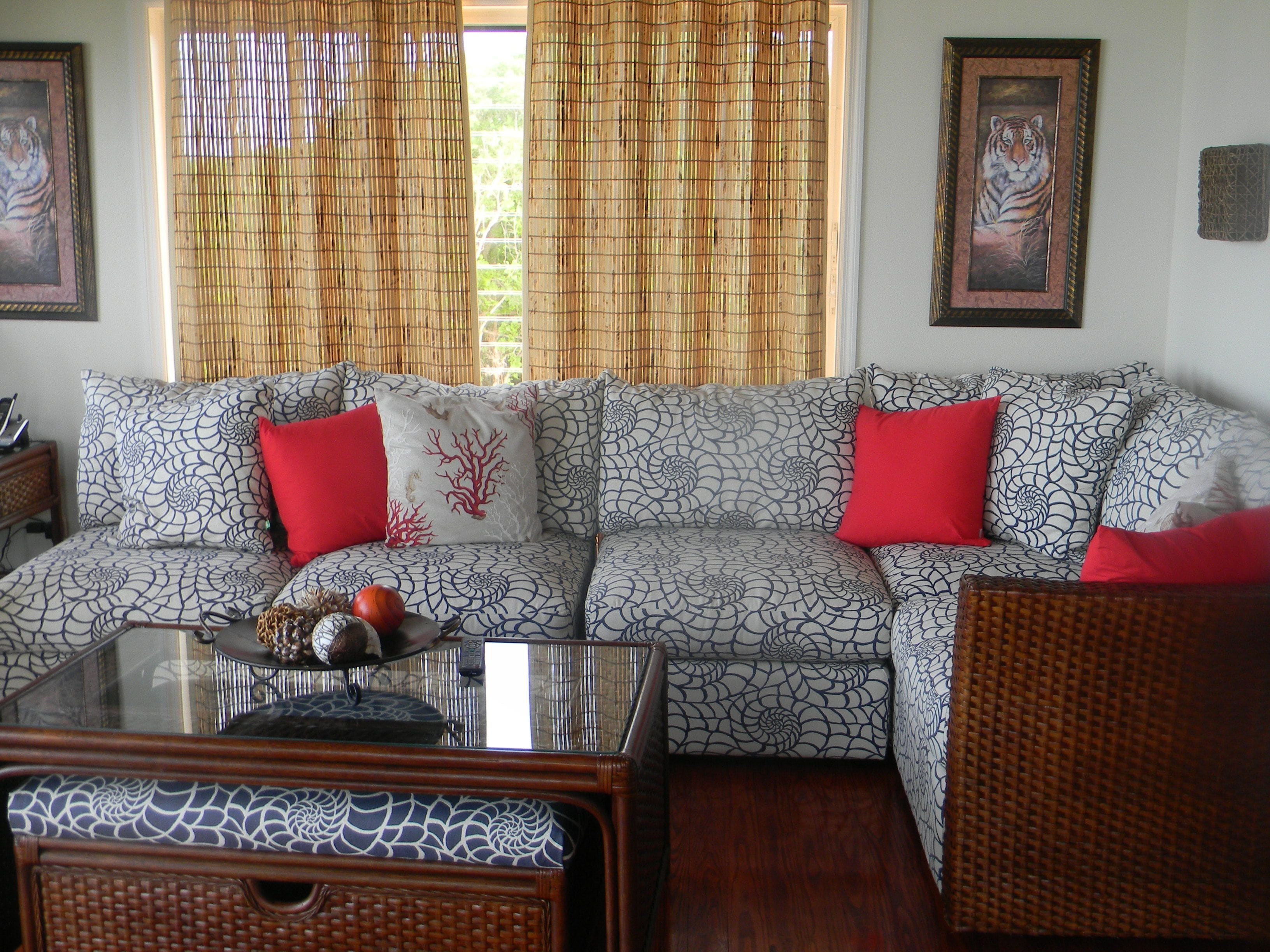 luxury villa, ocean view | living area | 55-inch flat-screen tv with satellite channels, tv, computer