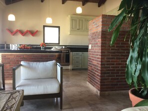 Lobby sitting area - Sunrise Cove Luxury Penthouse (Cabo San Lucas)