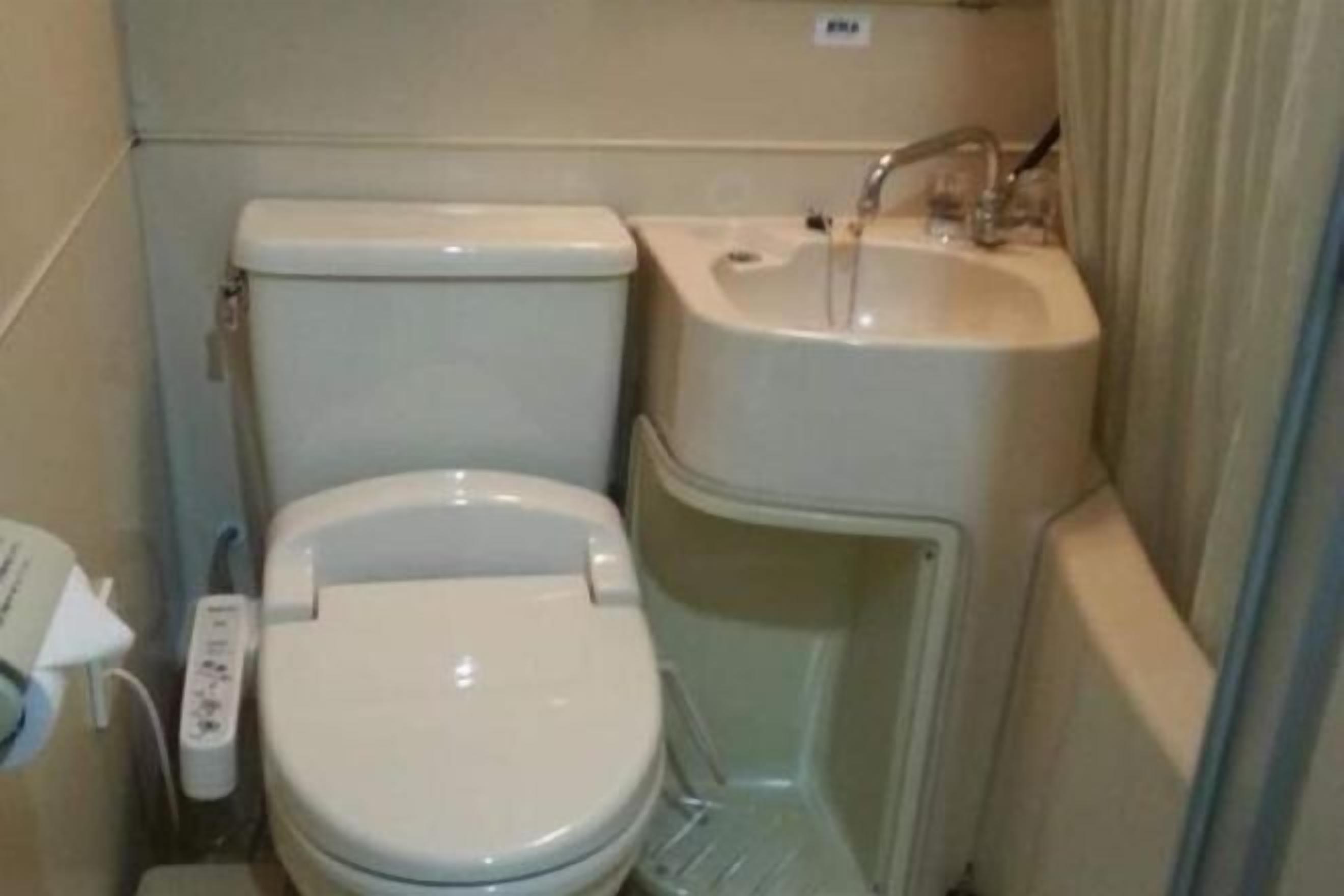 Bathroom | Free toiletries, hair dryer, slippers, towels