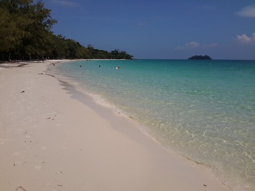 Island Palace Bungalows Resort
