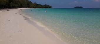 Island Palace Bungalows Resort