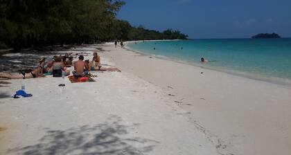 Island Palace Bungalows Resort