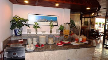 Daily buffet breakfast for a fee