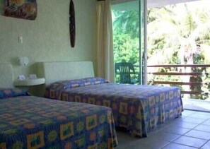 Dobbeltrom – standard | Safe på rommet, skrivebord og wi-fi (inkludert)