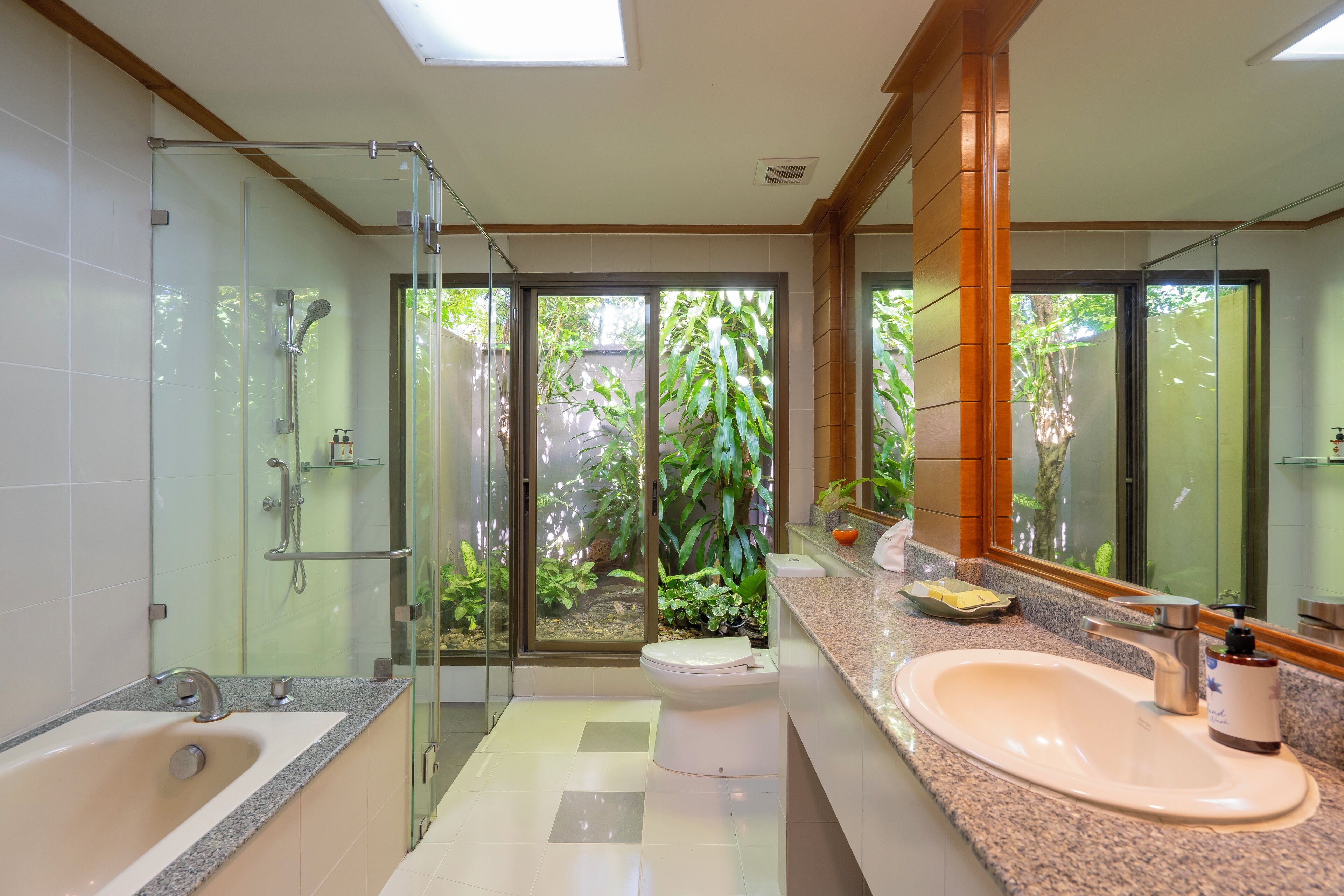 Villa Deluxe | Bathroom