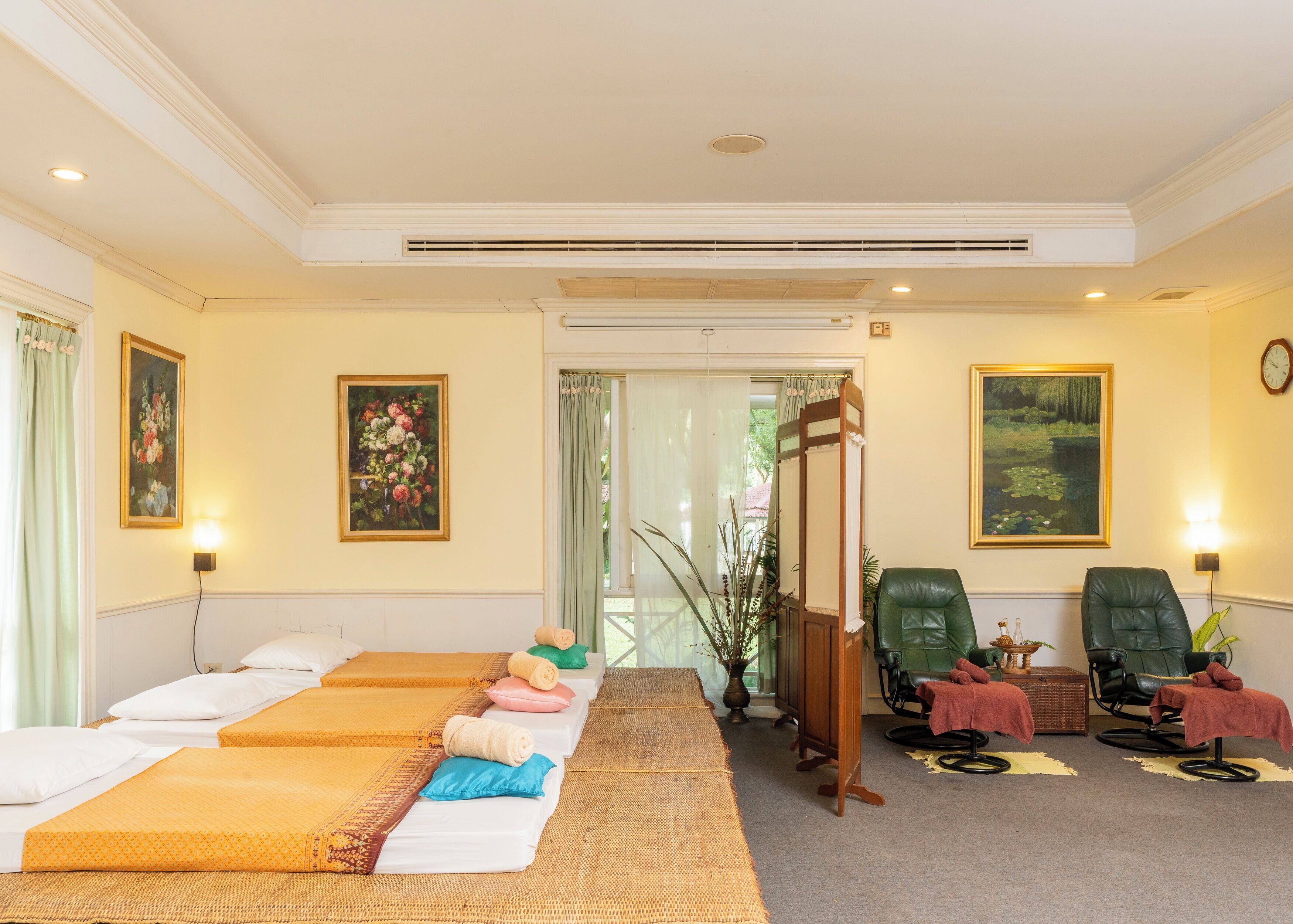 Salas de tratamiento para parejas, aromaterapia, masajes tailandeses