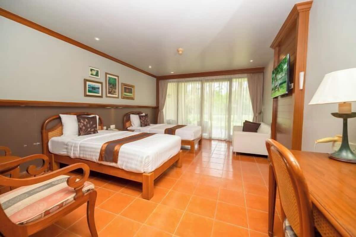 1 bedroom, minibar, in-room safe, desk