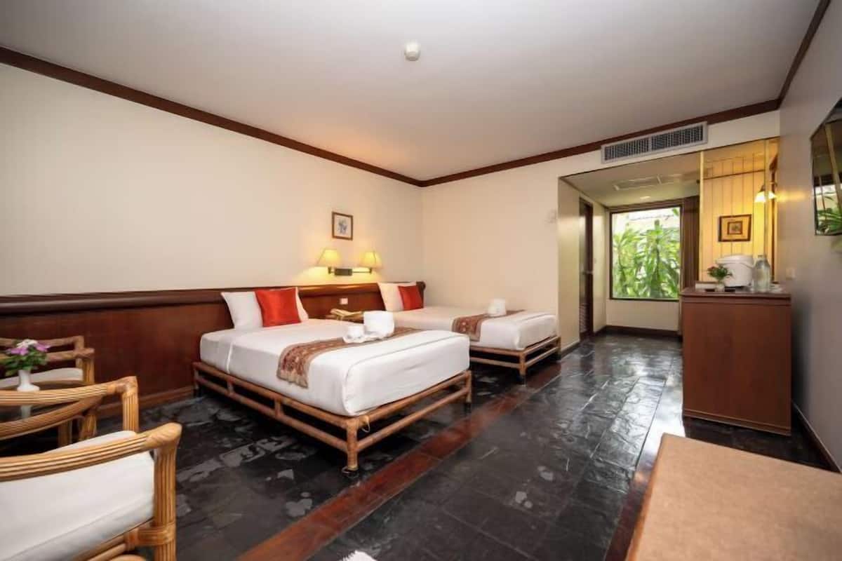 1 bedroom, minibar, in-room safe, desk