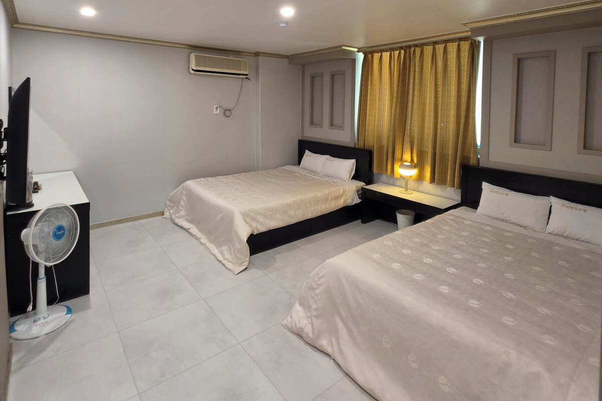 Twin Room | WiFi (free)