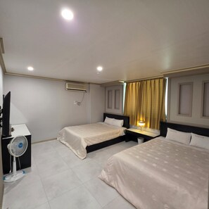 Twin Room | WiFi (free) - Island Motel (Yeosu)