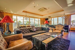 2 Bedrooms Penthouse 888 | Living area | 42-inch Smart TV with cable channels, Netflix, streaming services