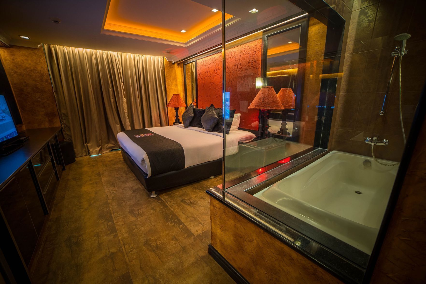 In-room safe, laptop workspace, blackout drapes, soundproofing