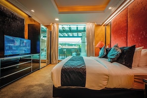 2 Bedrooms Garden Suite