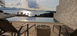 Beach/ocean view
