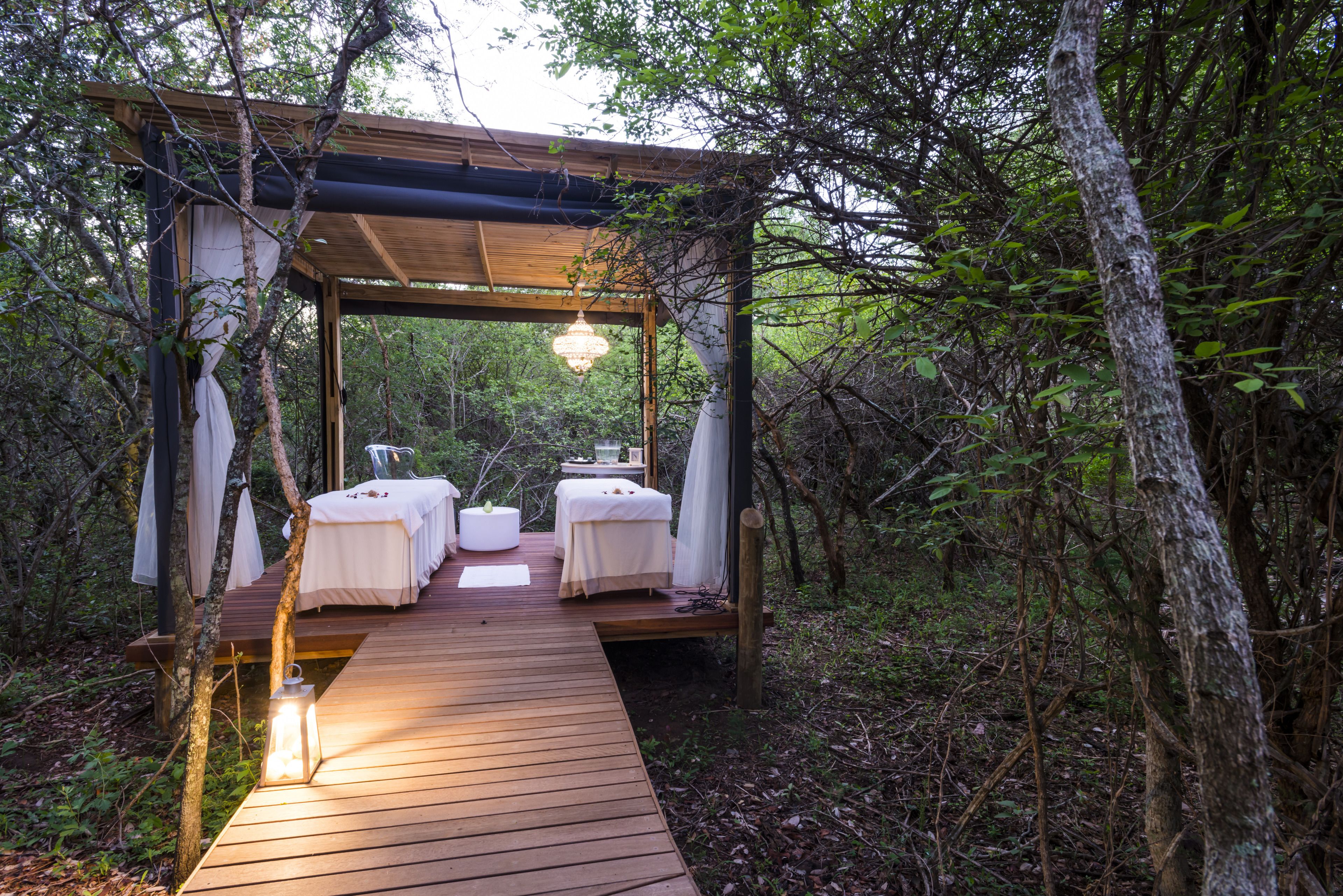 Couples treatment room(s), sauna, hot tub, steam room, body treatments
