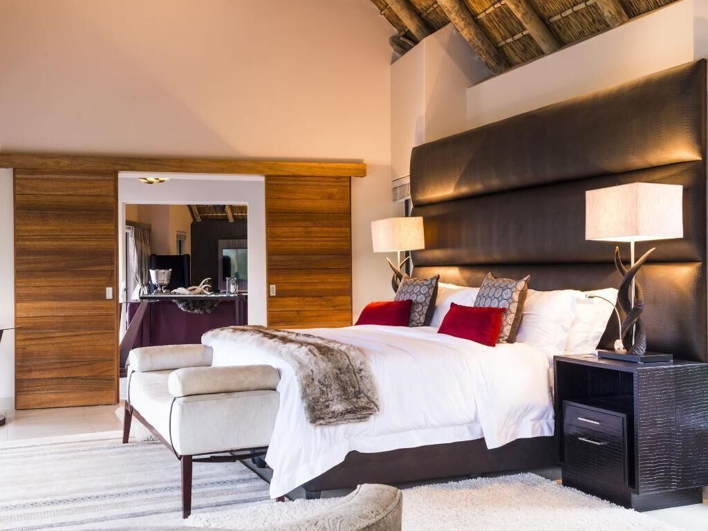 1 室のベッドルーム、高級寝具、ピロートップベッド、ミニバーのアイテム (無料)