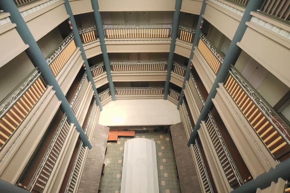 Megah D'Aru Hotel