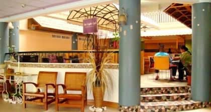 Megah D'Aru Hotel