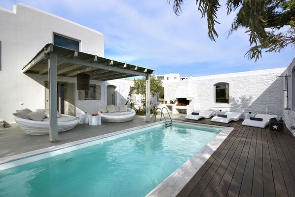 Sun deck