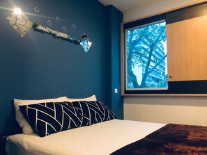 Double Redux | In-room safe, desk, iron/ironing board, free WiFi