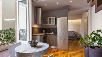 Exclusive Apartment, 1 Bedroom | Private kitchen