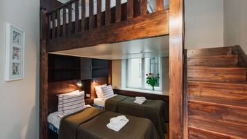 Design Apartment, 3 Bedrooms, Non Smoking, Kitchen (9) | In-room safe, desk, laptop workspace, soundproofing