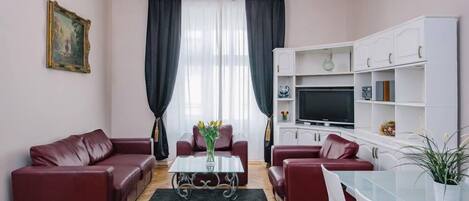 Design-Apartment, 3 Schlafzimmer, Nichtraucher, Küche (9) | Wohnbereich | Flachbildfernseher