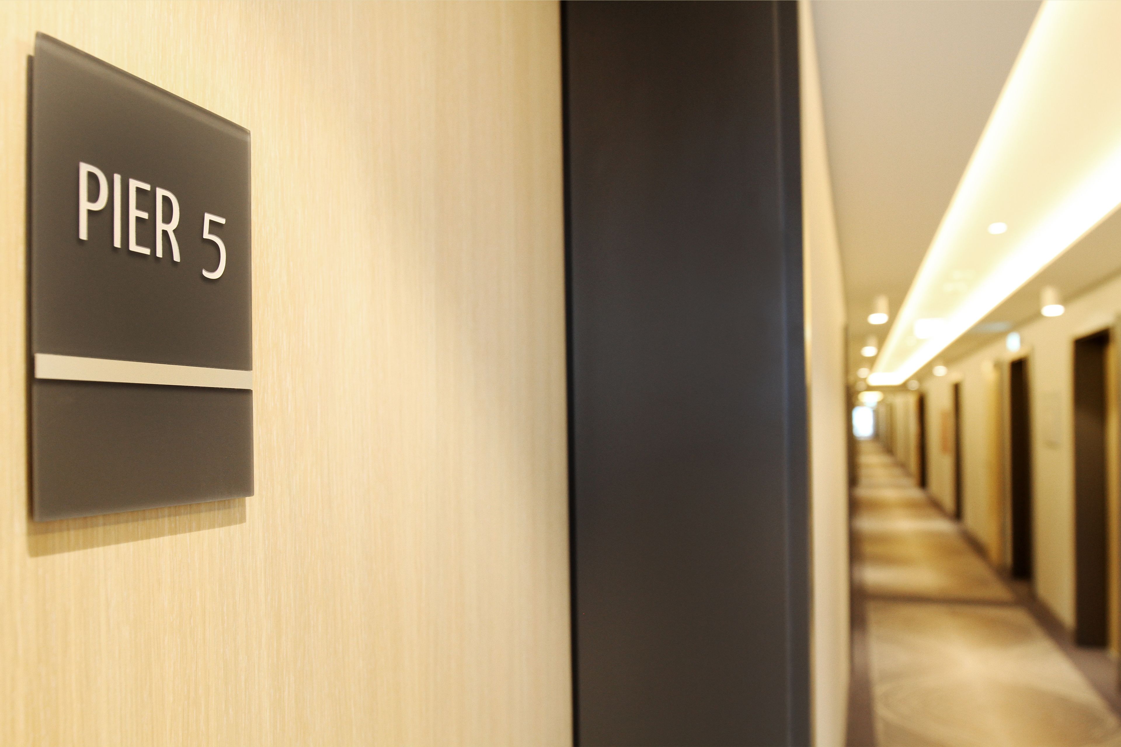 1 bedroom, premium bedding, minibar, in-room safe