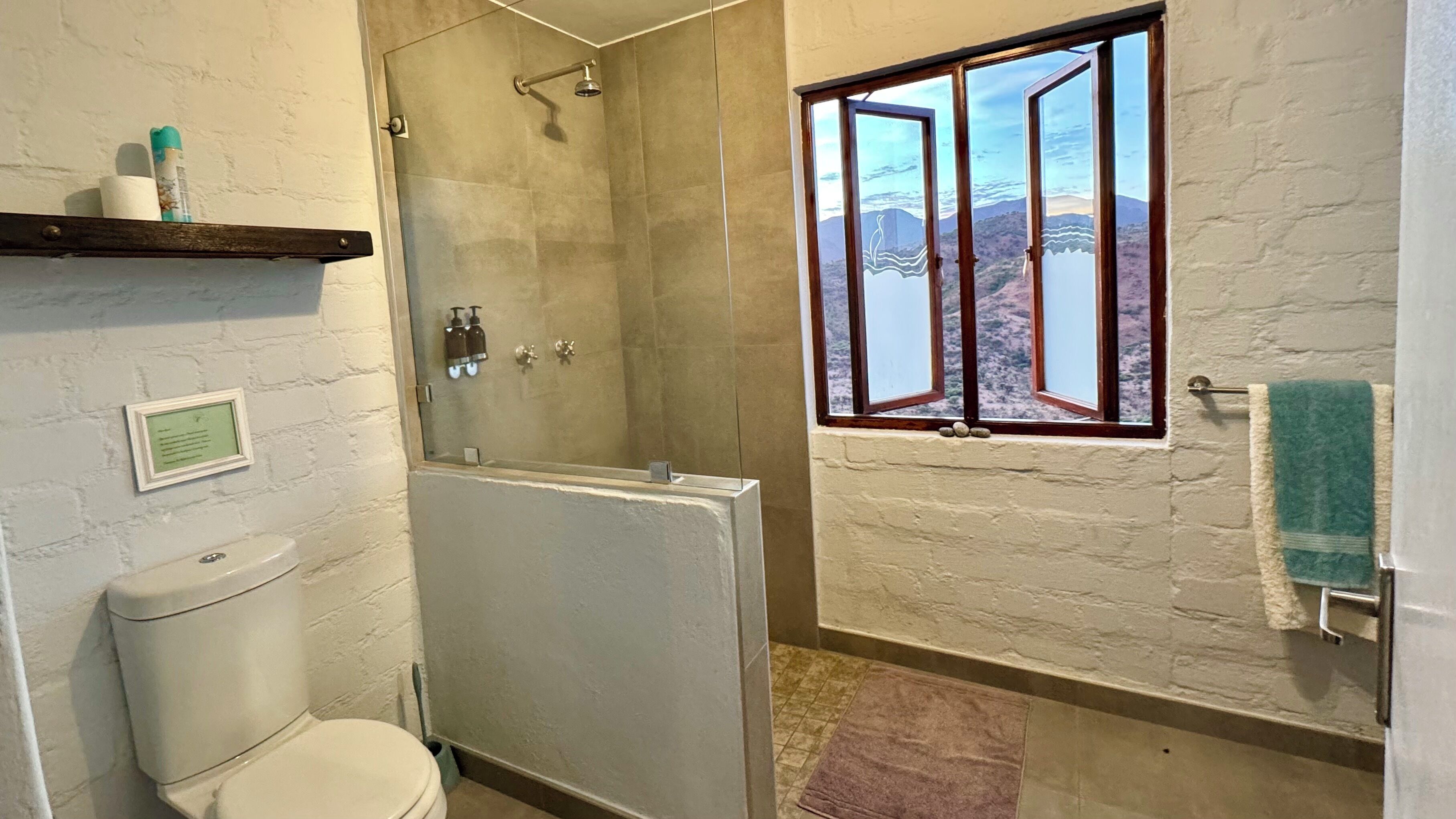 twin room | bathroom | free toiletries, hair dryer, towels