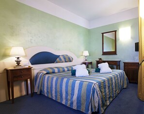 In-room safe, free WiFi