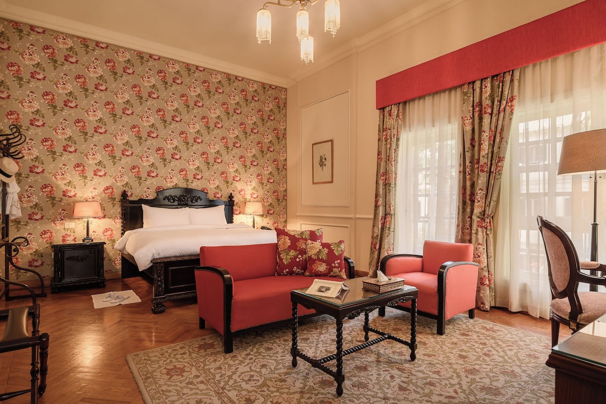 1 bedroom, premium bedding, free minibar items, in-room safe