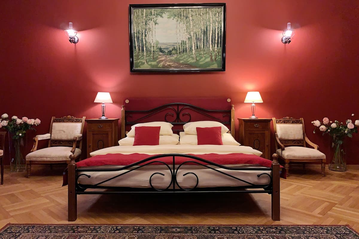 1 bedroom, premium bedding, in-room safe, iron/ironing board