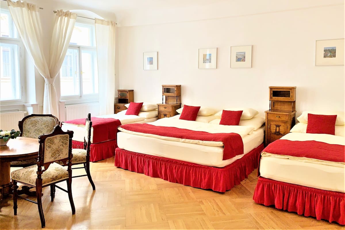 Familienapartment, Küche, Stadtblick | Wohnbereich
