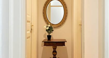 Small Luxury Palace Residence