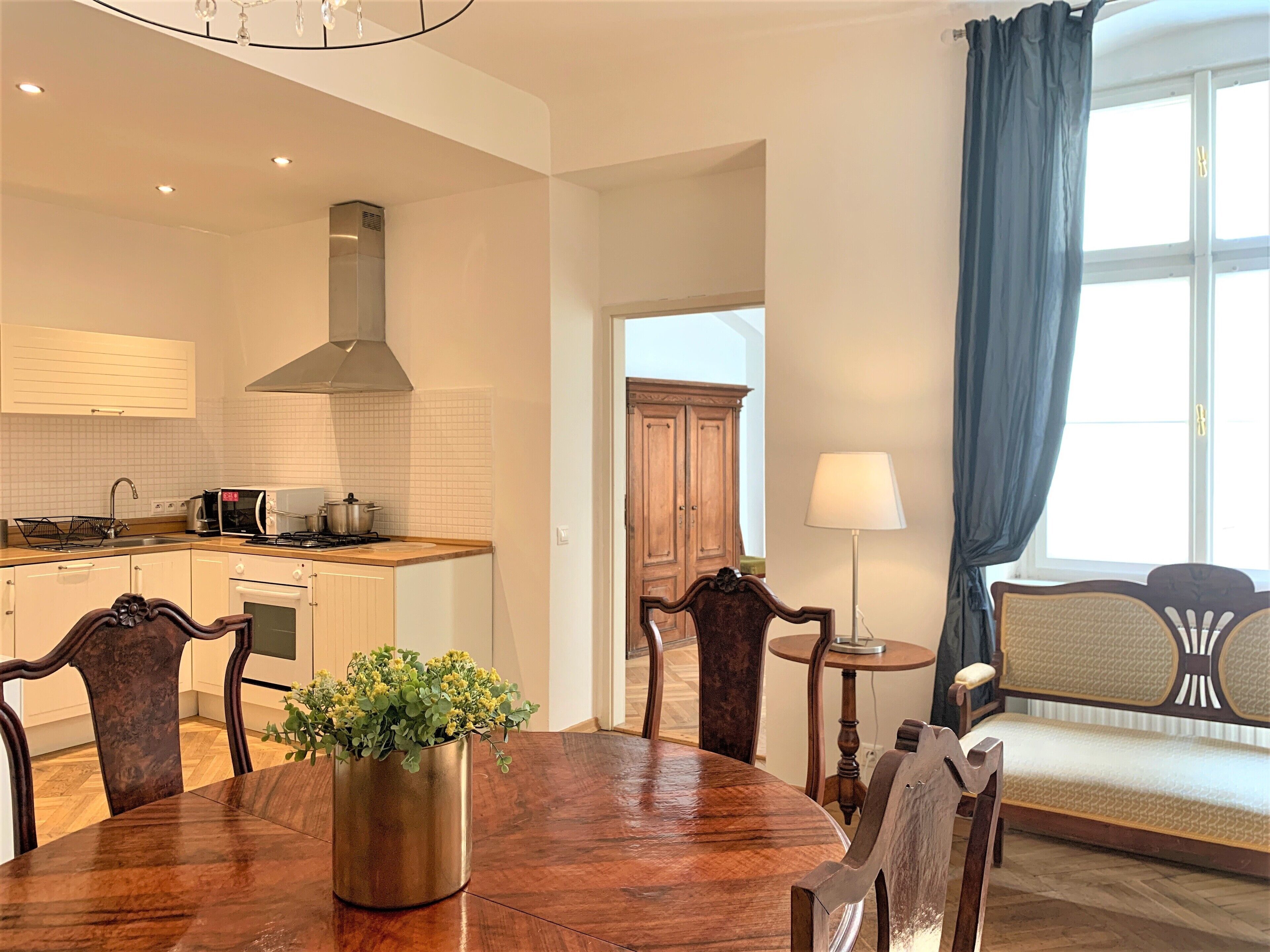 Deluxe Apartment, Kitchen | Ruang tamu