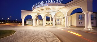 Casino & Hotel ADMIRAL Kozina