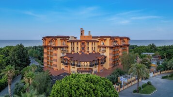 Fachada de la propiedad