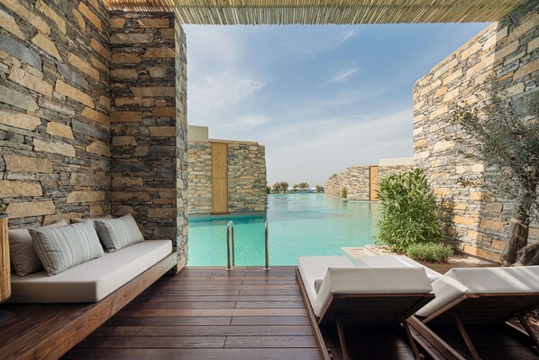 Premium bedding, free minibar, in-room safe, free WiFi - Voyage Torba Hotel (Bodrum)