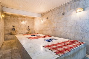 Türkisches Bad/Hamam, Massage- und Behandlungsräume