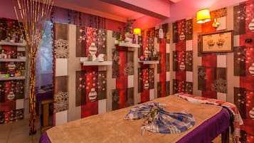 Turkish bath, massage/treatment rooms
