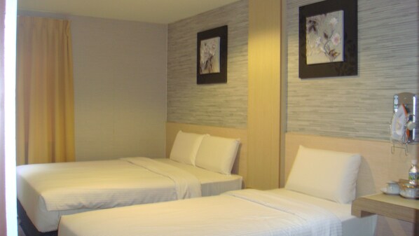 Family Room | Desk, blackout drapes, soundproofing, iron/ironing board - Alor Boutique Hotel (Kuala Lumpur)