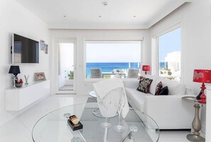 Télévision LED, films à la carte